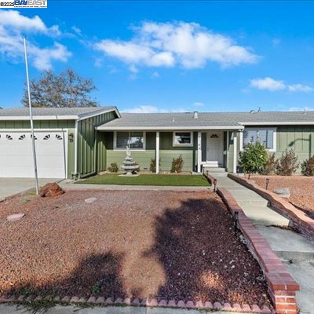 3184 Waugh Place, Fremont CA: https://media.crmls.org/mediaz/b93d837f-aa68-4aaf-bb5c-25cda98a211c.jpg