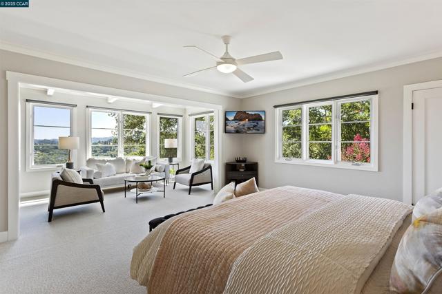 24 La Campana Rd, Orinda CA: https://media.crmls.org/mediaz/b93dba4b-c4c0-4ab3-b9fc-c61569c08f51.jpg