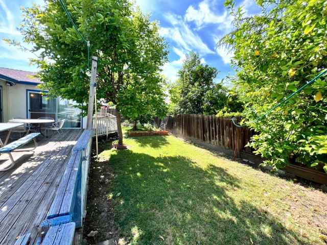 3025 Monticello Dr, Stockton CA: https://media.crmls.org/mediaz/b93dc1b3-c4e7-4ae2-b05c-3cf03d98b1e9.jpg