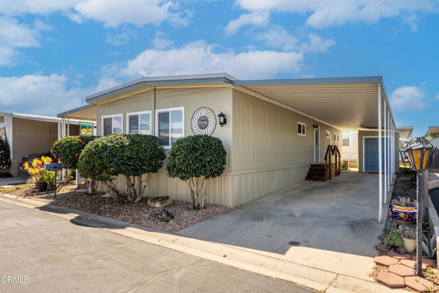 117 Don Felipe Way, Ojai CA: https://media.crmls.org/mediaz/b93dcb8d-62c5-4396-89f9-2207d015eb34.jpg