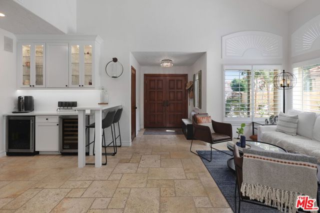 1786 Blossom Court, Thousand Oaks CA: https://media.crmls.org/mediaz/b93e81ca-9984-4eea-b535-628f35b73ac1.jpg