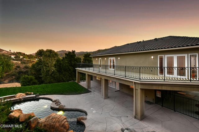 29677 Mulholland Highway, Agoura Hills CA: https://media.crmls.org/mediaz/b93eee0d-3bac-4590-b7e6-cebd37130415.jpg