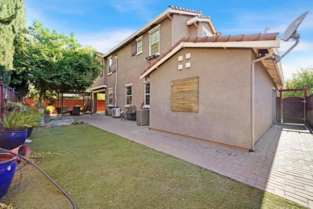 134 N Menlo Park Street, Mountain House CA: https://media.crmls.org/mediaz/b940150c-b89c-439d-b298-3ad0eea4923c.jpg