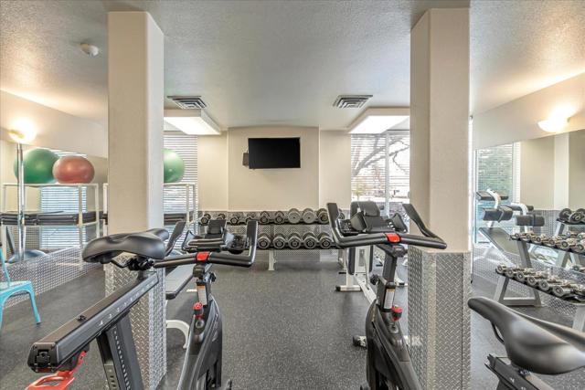 801 S Winchester Boulevard, San Jose CA: https://media.crmls.org/mediaz/b940c332-8fcd-4b30-8db6-c6d945577ac9.jpg