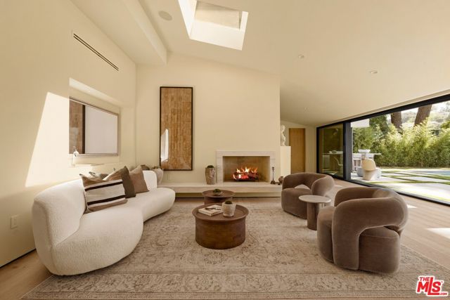 Image 2 of 21 For 3565 Crownridge Drive