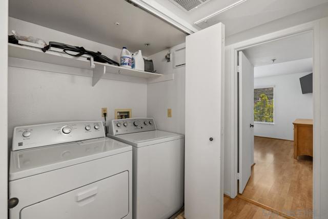 18557 Caminito Pasadero, San Diego CA: https://media.crmls.org/mediaz/b9416ecc-b20b-4065-a3af-dc16828427d6.jpg
