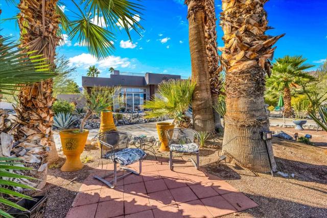 39061 Bel Air Drive, Cathedral City CA: https://media.crmls.org/mediaz/b941c595-e90b-4bb4-9dcc-104e5ffc1bc2.jpg