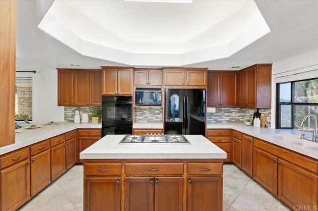 Detail Gallery Image 5 of 57 For 13584 Mcnally Rd, Valley Center,  CA 92082 - 4 Beds | 3 Baths