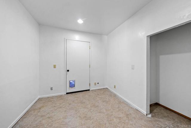 7439 Carrie Ridge Way, San Diego CA: https://media.crmls.org/mediaz/b94231d5-42ca-4997-a9f9-357c953519d5.jpg