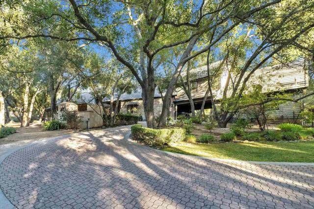 45455 Lorenz Ln, Temecula CA: https://media.crmls.org/mediaz/b9434e4b-205d-4d02-913c-feb85c69040b.jpg