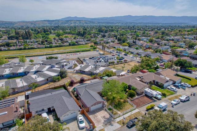 596 Savstrom Way, San Jose CA: https://media.crmls.org/mediaz/b943a2b5-c092-4399-8f2f-6293a7dfb119.jpg