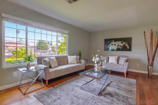 4642 Leathers, San Diego CA: https://media.crmls.org/mediaz/b943b620-6bb1-4959-954a-075678c3749b.jpg
