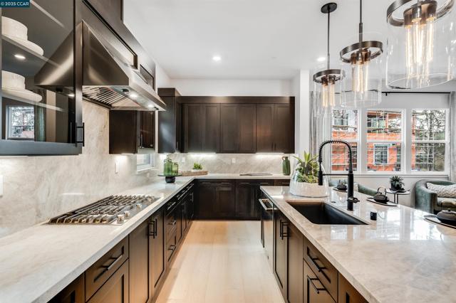 202 Stone Pine Terraces, Sunnyvale CA: https://media.crmls.org/mediaz/b943db55-b4cd-4f4d-b2fa-596797da43c3.jpg