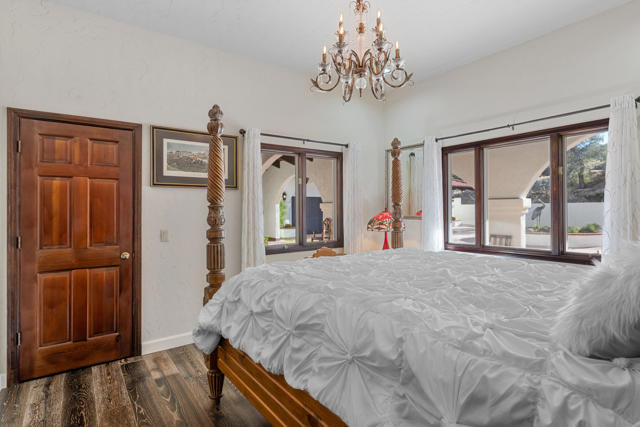 Image 38 of 108 For 56375 Bighorn Drive