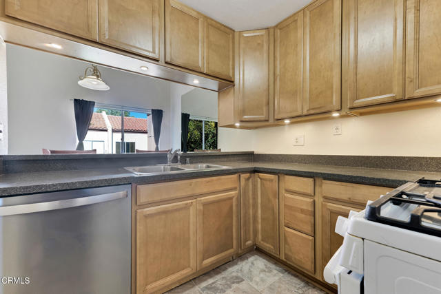 Detail Gallery Image 5 of 13 For 1766 Sinaloa Rd #282,  Simi Valley,  CA 93065 - 1 Beds | 1 Baths