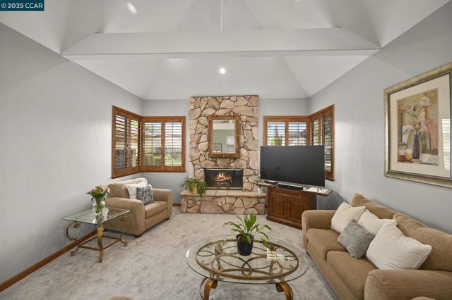715 Blue Spruce Dr, Danville CA: https://media.crmls.org/mediaz/b944fb7b-01fd-4bd5-b116-a06bc1e12d98.jpg