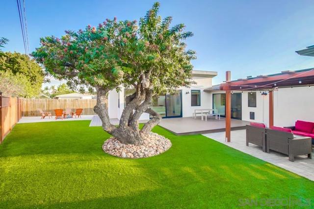 4471 Rolando Blvd, San Diego CA: https://media.crmls.org/mediaz/b94552d8-0e5c-4642-9ad3-1bc0e439efeb.jpg
