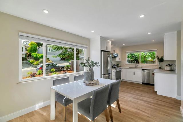 3300 Plateau Drive, Belmont CA: https://media.crmls.org/mediaz/b9466dff-ef80-4b89-a284-1531e9dbe84b.jpg