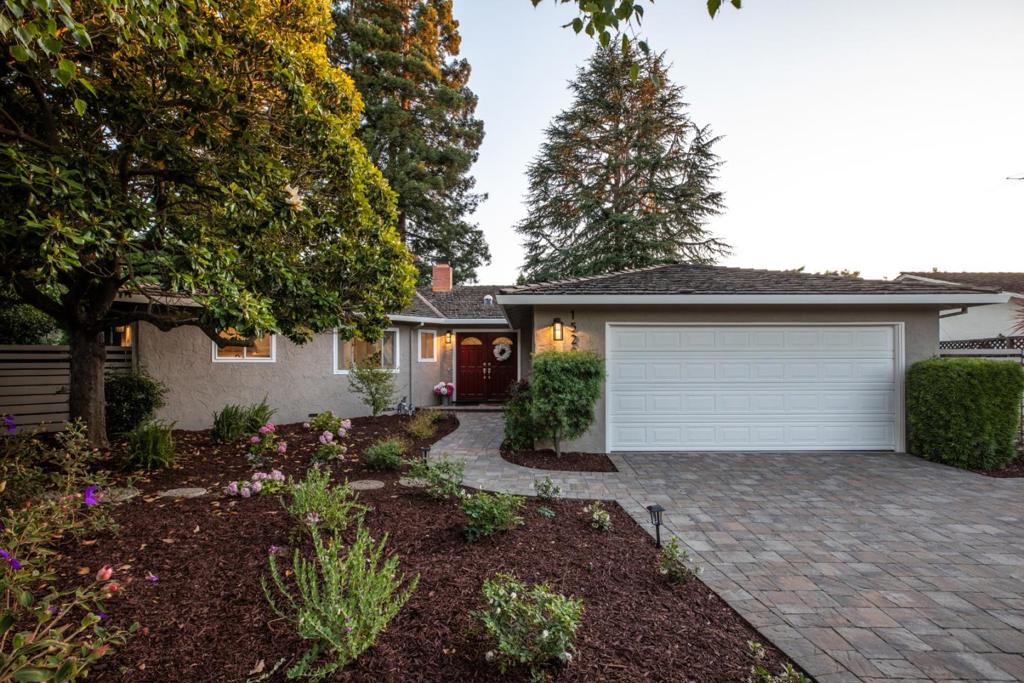 1520 Awalt Court
