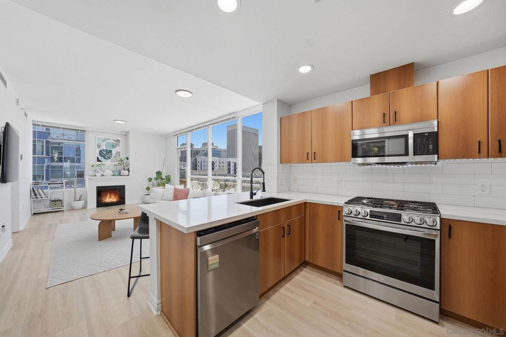 1580 Union - photo 9