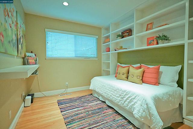 911 Sousa Drive, Walnut Creek CA: https://media.crmls.org/mediaz/b9481bb9-c0de-4eea-a3fa-3cb2925fa586.jpg