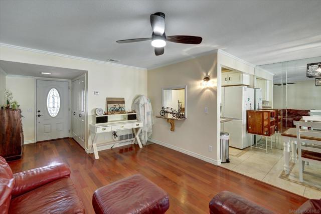 3956 San Pablo Ave, Oceanside CA: https://media.crmls.org/mediaz/b9490aeb-dee6-4f89-8ccd-a5e734a41955.jpg