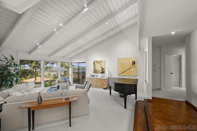 6346 Ridge Manor Avenue, San Diego CA: https://media.crmls.org/mediaz/b94aaf1e-340d-4bb4-9096-68487bcccea3.jpg