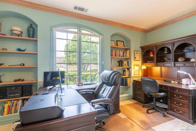 2377 Vern Drive, Fallbrook CA: https://media.crmls.org/mediaz/b94ab638-e802-439a-b886-a5395cab3109.jpg
