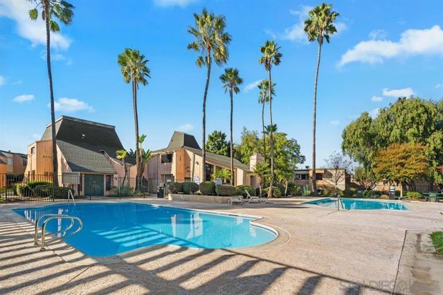 8741 Lake Murray Blvd, UNIT 8, San Diego CA: https://media.crmls.org/mediaz/b94aba5b-f354-4d40-b107-8cc159b8f37d.jpg