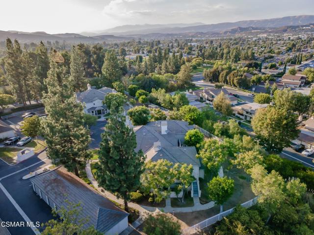 1165 Fitzgerald Road, Simi Valley CA: https://media.crmls.org/mediaz/b94ae899-78fa-4969-8709-7126047195b6.jpg