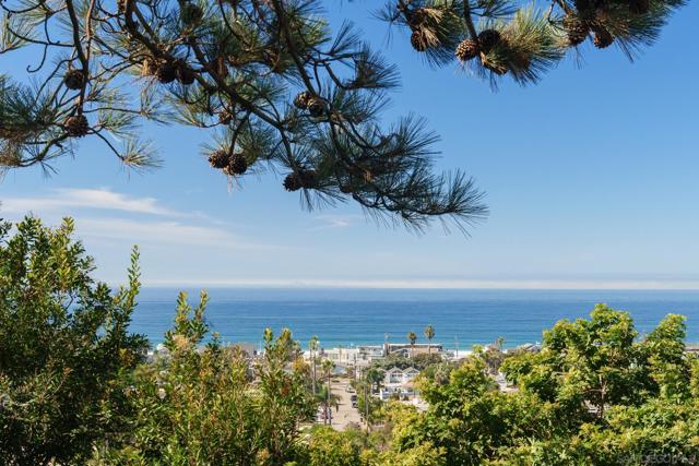 2165 Balboa Ave, Del Mar CA: https://media.crmls.org/mediaz/b94b1c57-37db-439a-bb40-362c1d57a158.jpg