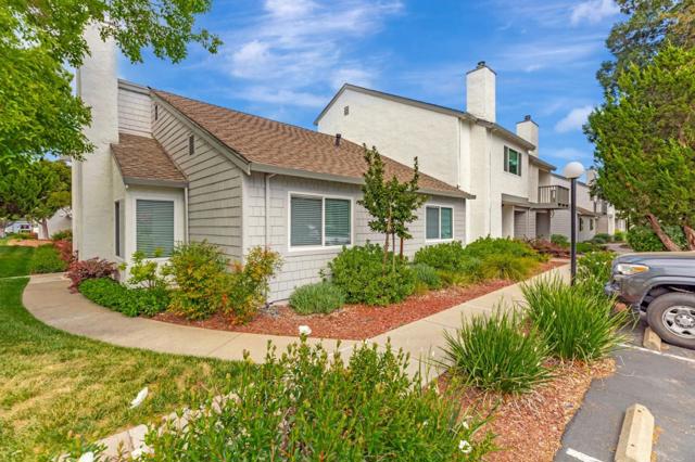 15173 Yosemite Way, Morgan Hill CA: https://media.crmls.org/mediaz/b94b7c8c-b6ae-43f5-b42d-8f64d58621cf.jpg
