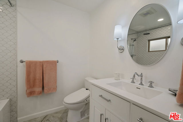 535 East Walnut Avenue, B photo 14
