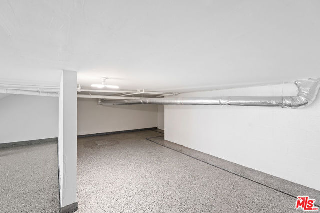 13234 Fiji Way, Marina del Rey CA: https://media.crmls.org/mediaz/b94cc4a7-1c49-49b3-ba26-00edcd46baf0.jpg