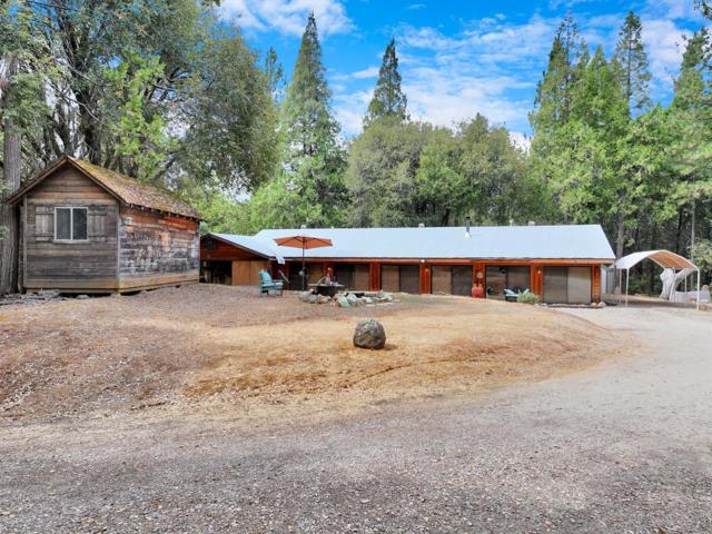 17533 Humbug Creek Road, Glencoe CA: https://media.crmls.org/mediaz/b94d297f-db1d-4a27-8bcd-689beed1819a.jpg