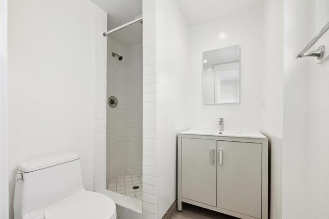 1117 Chula Vista Avenue, Burlingame CA: https://media.crmls.org/mediaz/b94d4b31-dea4-474a-a8ab-839ac7ea5485.jpg