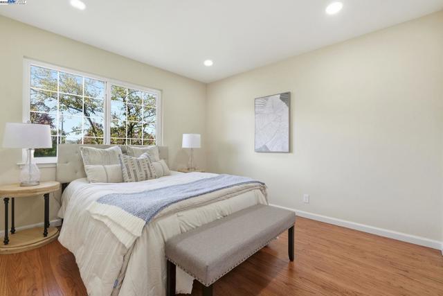 42293 Camino Santa Barbara, Fremont CA: https://media.crmls.org/mediaz/b94d63cf-1018-47cf-b95b-e0b473605d25.jpg