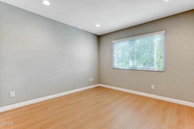 Detail Gallery Image 34 of 43 For 719 E Tujunga #B,  Burbank,  CA 91501 - 3 Beds | 2/1 Baths