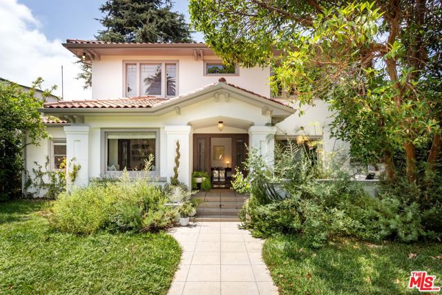 2027 Canyon Drive, Los Angeles CA: https://media.crmls.org/mediaz/b94f5434-2285-4cf6-a02d-1b67fecfcb47.jpg