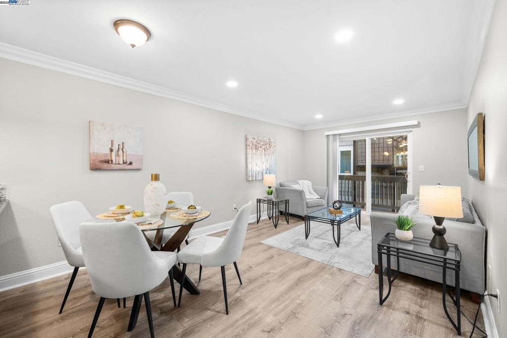 3841 Vineyard Ave. #18 / B