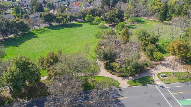 573 Junipero St, Pleasanton CA: https://media.crmls.org/mediaz/b9500ce7-ad85-4bd2-b35a-73af8159b85b.jpg