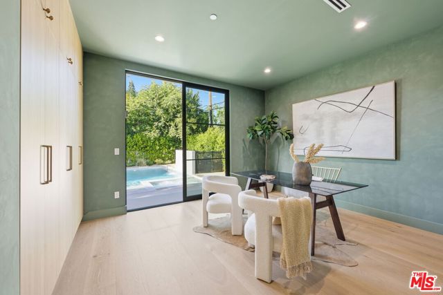 5 Bed Home for Sale in Encino, California