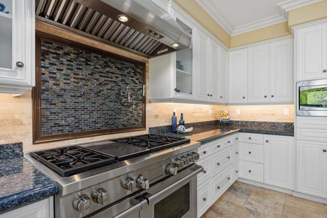 Detail Gallery Image 24 of 74 For 14323 Rancho Santa Fe Lakes Dr, Rancho Santa Fe,  CA 92067 - 5 Beds | 4/1 Baths