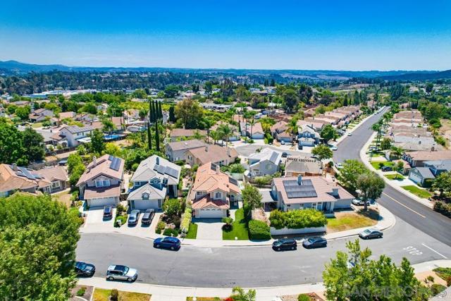 14811 Summerbreeze Way, San Diego CA: https://media.crmls.org/mediaz/b952ab2a-f3aa-48a6-8e65-df00857e3325.jpg