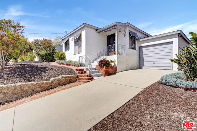 1643 GATES Avenue, Manhattan Beach, California 90266, 3 Bedrooms Bedrooms, ,1 BathroomBathrooms,Residential,Sold,GATES,22143250