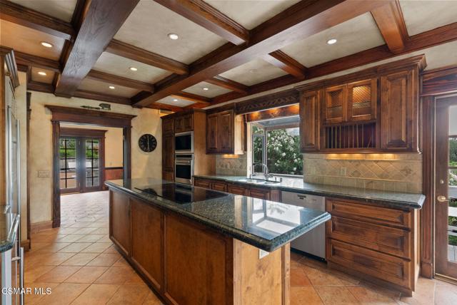 1561 Lookout Drive, Agoura Hills CA: https://media.crmls.org/mediaz/b9535ac5-387f-4114-b2bb-74bff44e9317.jpg