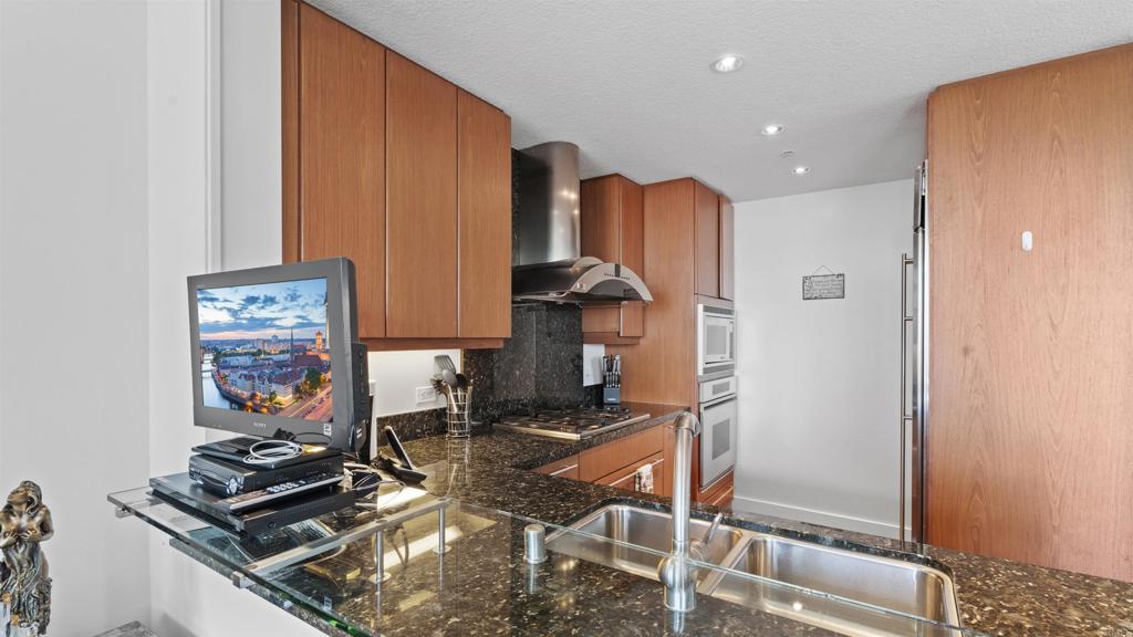 1199 Pacific Highway - photo 18
