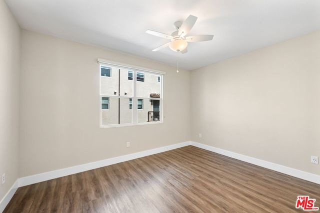 4394 Paxton Place, Calabasas CA: https://media.crmls.org/mediaz/b9541638-af99-4963-9b75-e882d86d4322.jpg