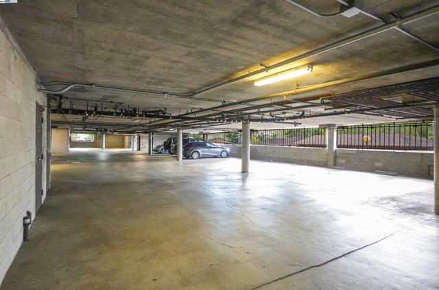 Image 51 of 55 For 26937 Hayward Blvd  217