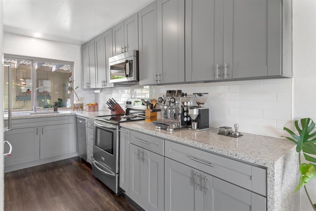 11288 Poblado Road - photo 13
